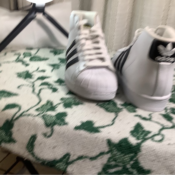 Adidas Pro Model - Picture 2 of 4